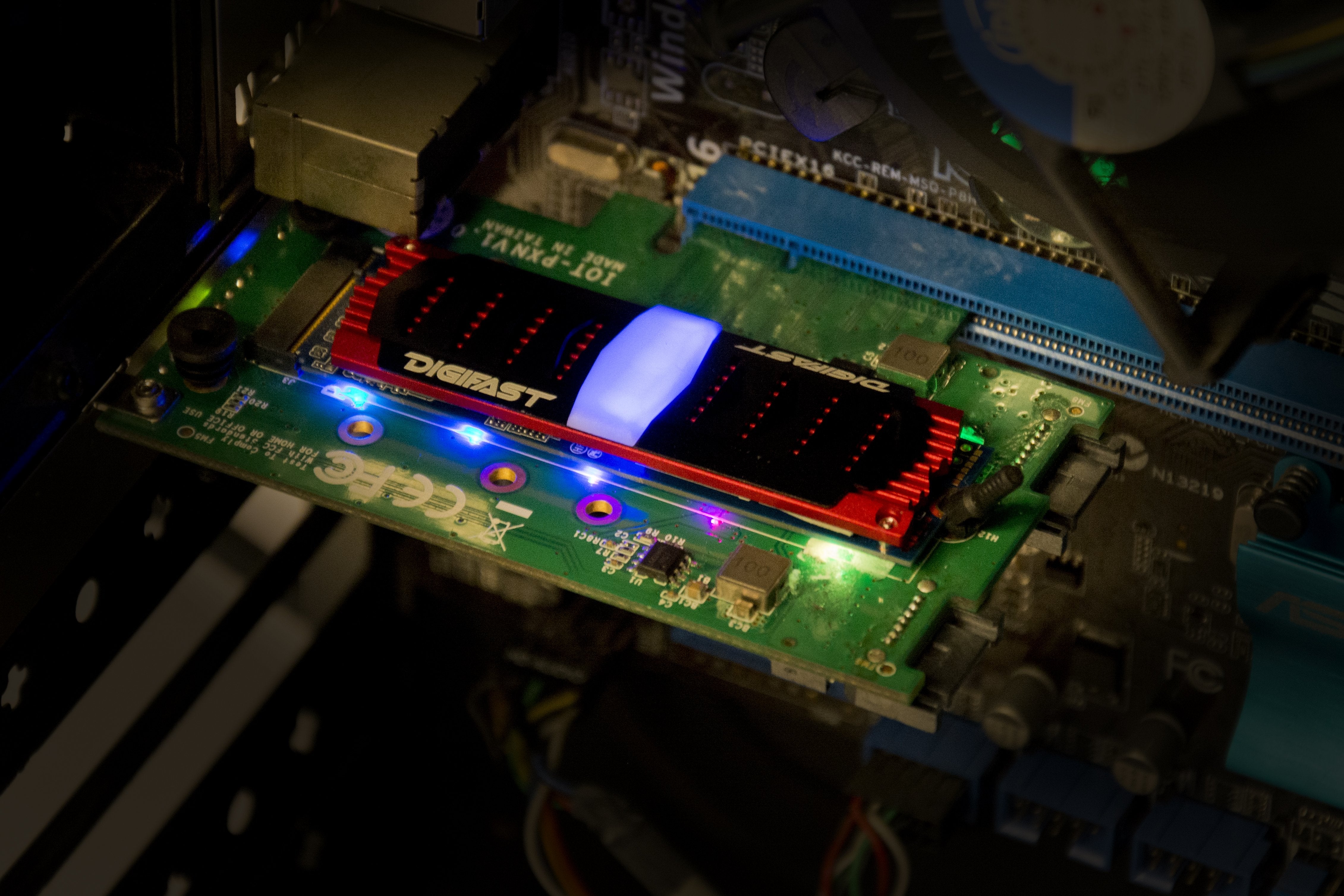 M.2 SSD - Digifast Chevron 1TB M.2 NVMe RGB SSD - Gen3x4 PCIe, M.2 2280, Toshiba BiCS3 NAND